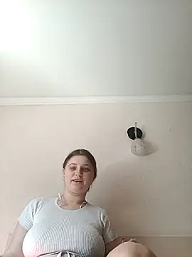 kila lo online show from February 23, 11:11 am