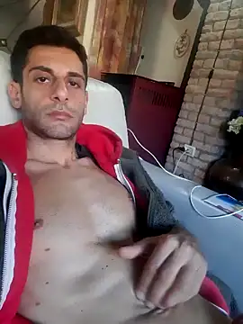 Snapshot of MrTamburine22 chatting on December 5, 1:28 pm MrTamburine22 online show from December 5, 1:28 pm