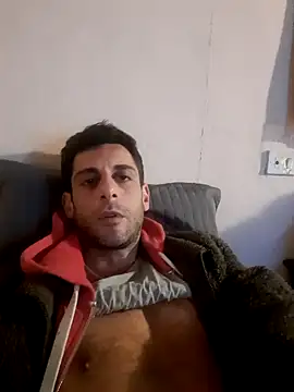 Snapshot of MrTamburine22 chatting on January 13, 2:32 pm MrTamburine22 online show from January 13, 2:32 pm