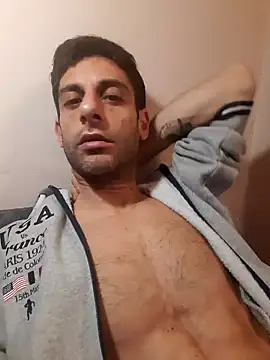 Snapshot of MrTamburine22 chatting on February 10, 2:05 pm MrTamburine22 online show from February 10, 2:05 pm