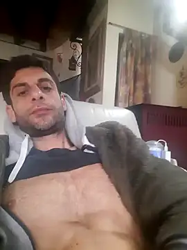 Snapshot of MrTamburine22 chatting on February 12, 12:22 pm MrTamburine22 online show from February 12, 12:22 pm