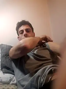 Snapshot of MrTamburine22 chatting on February 22, 1:24 pm MrTamburine22 online show from February 22, 1:24 pm