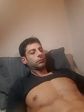 Snapshot of MrTamburine22 chatting on March 2, 2:21 pm MrTamburine22 online show from March 2, 2:21 pm