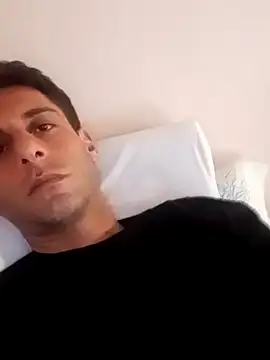 Snapshot of MrTamburine22 chatting on September 28, 1:05 pm MrTamburine22 online show from September 28, 1:05 pm