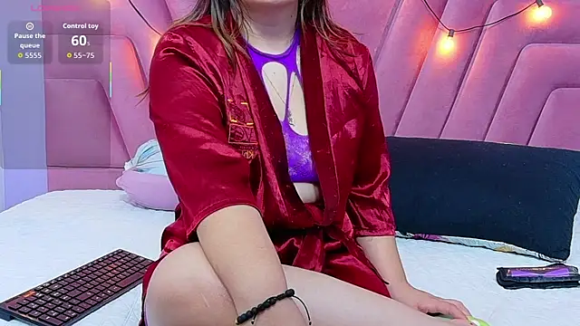 Snapshot of hornybarelylegalgirl chatting on May 13, 12:02 pm hornybarelylegalgirl online show from May 13, 12:02 pm