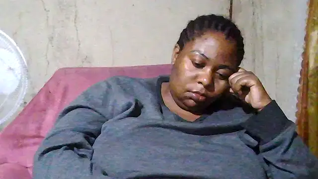 Snapshot of bustyboobs6 chatting on September 18, 10:23 pm bustyboobs6 online show from September 18, 10:23 pm