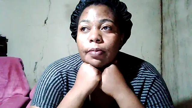 Snapshot of bustyboobs6 chatting on October 1, 8:48 pm bustyboobs6 online show from October 1, 8:48 pm