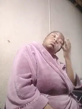 Snapshot of bustyboobs6 chatting on October 23, 4:45 am bustyboobs6 online show from October 23, 4:45 am