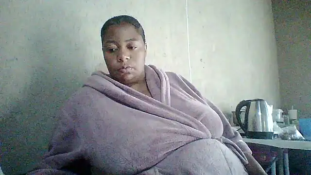 Snapshot of bustyboobs6 chatting on December 3, 6:32 am bustyboobs6 online show from December 3, 6:32 am