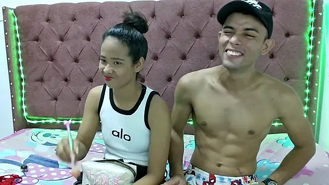 smiths couple online show from January 11, 1:16 am