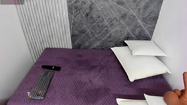 Snapshot of Dahiana_gomez18 chatting on February 18, 2:49 pm Dahiana gomez18 online show from February 18, 2:49 pm