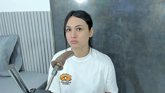 lana boomer online show from February 28, 8:07 pm