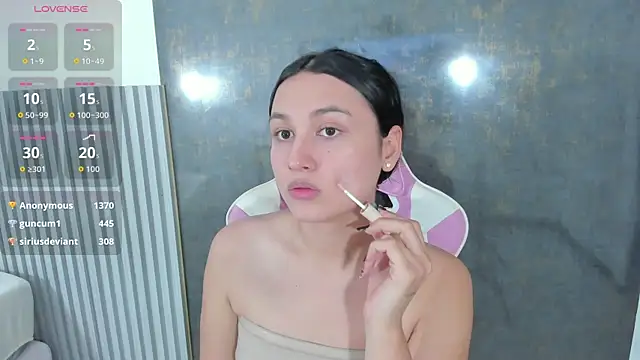 lana boomer online show from December 5, 8:05 pm