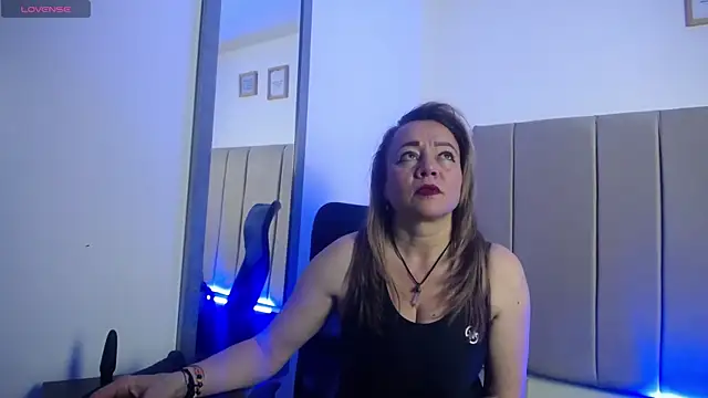 Lupiita223 online show from March 15, 12:56 pm