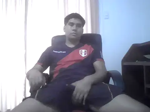 estudiante69 online show from December 1, 10:21 pm