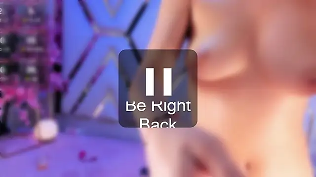 Parismorelli1 online show from March 4, 5:53 am