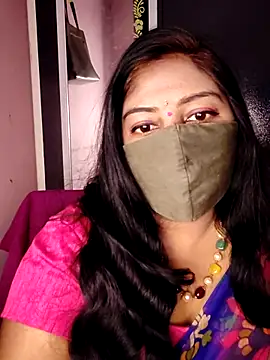 RomeoJuliet345 online show from February 6, 9:45 am