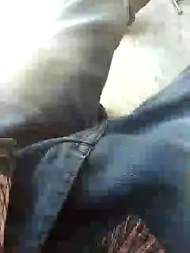 Snapshot of PracticalGum40 chatting on January 5, 8:32 am PracticalGum40 online show from January 5, 8:32 am