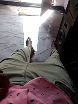 Snapshot of PracticalGum40 chatting on February 12, 6:08 am PracticalGum40 online show from February 12, 6:08 am