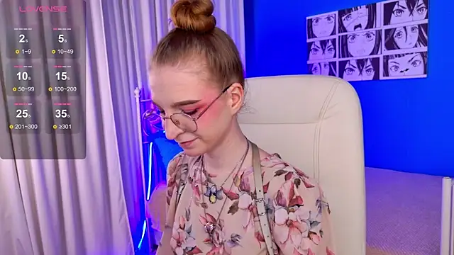 Snapshot of VioletShine chatting on November 13, 11:09 am VioletShine online show from November 13, 11:09 am