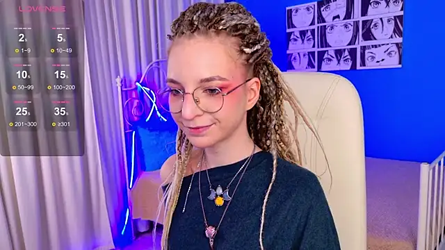 Snapshot of VioletShine chatting on November 16, 9:26 am VioletShine online show from November 16, 9:26 am