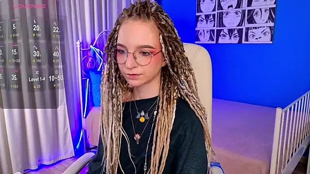 Snapshot of VioletShine chatting on November 26, 10:05 am VioletShine online show from November 26, 10:05 am