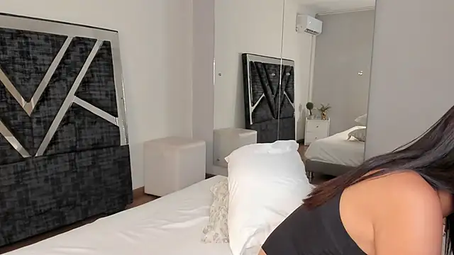 Snapshot of Jonness_Isa_ chatting on November 8, 12:49 pm Jonness Isa online show from November 8, 12:49 pm