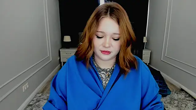 MoonLghte online show from January 27, 11:32 am