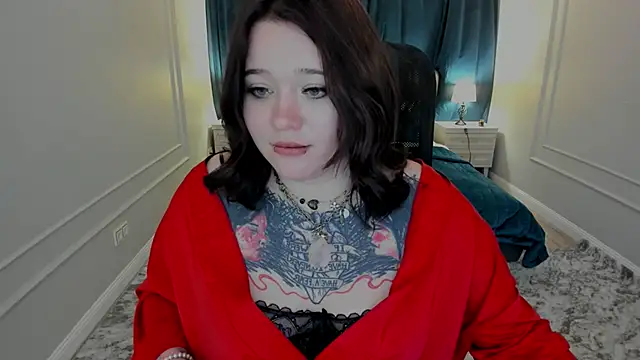 MoonLghte online show from March 5, 11:05 pm