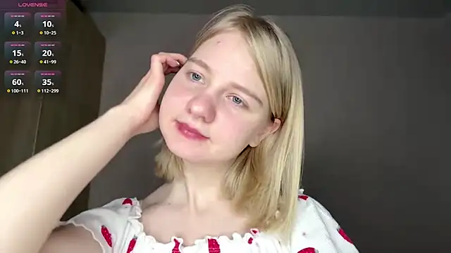 OdelinaFicken online show from February 15, 6:10 am