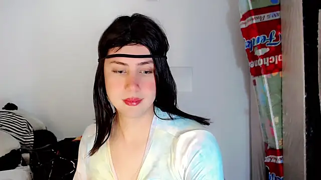 Snapshot of Oxana-Novikov chatting on October 8, 10:29 pm Oxana-Novikov online show from October 8, 10:29 pm