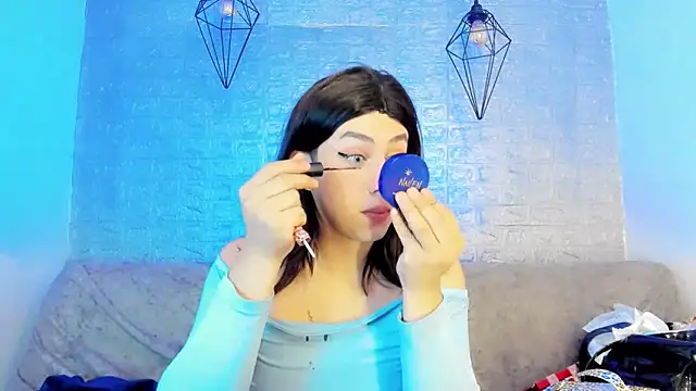 Snapshot of Oxana-Novikov chatting on March 5, 10:28 pm Oxana-Novikov online show from March 5, 10:28 pm