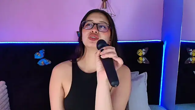 Anastasia Whitee online show from May 3, 1:39 pm
