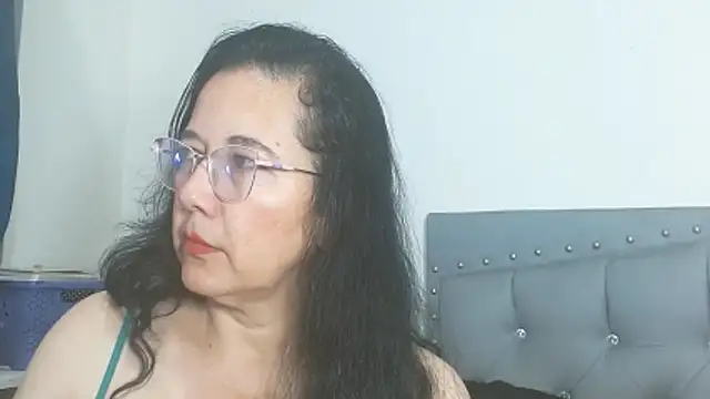 Snapshot of maturepriscila chatting on May 23, 1:26 pm maturepriscila online show from May 23, 1:26 pm