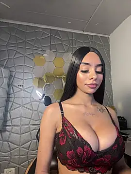 Snapshot of Tiffanny chatting on March 3, 12:48 pm Tiffanny online show from March 3, 12:48 pm