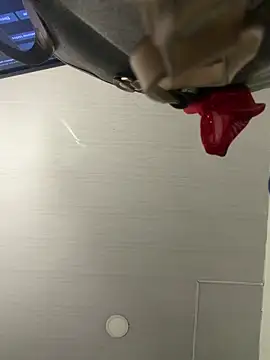 Snapshot of Tiffanny chatting on February 16, 1:40 pm Tiffanny online show from February 16, 1:40 pm