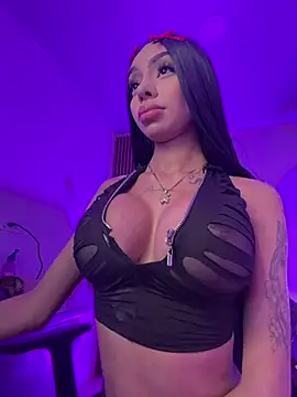 Snapshot of Tiffanny chatting on February 26, 11:31 am Tiffanny online show from February 26, 11:31 am