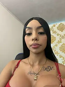 Snapshot of Tiffanny chatting on March 20, 3:33 am Tiffanny online show from March 20, 3:33 am