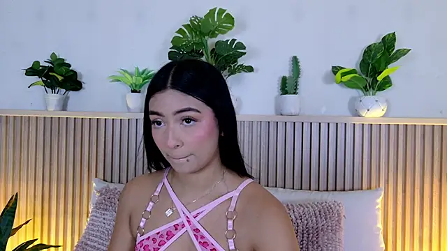 MeganCruzGB online show from June 15, 12:18 pm