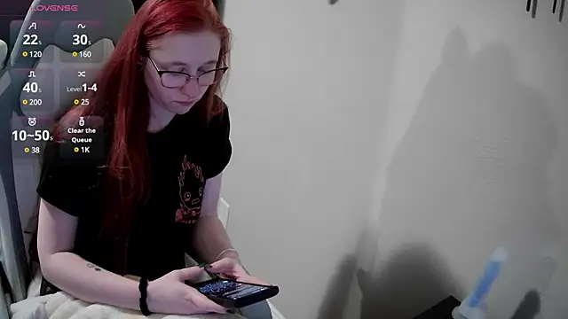 Snapshot of LilyFoxxx chatting on December 27, 4:26 am LilyFoxxx online show from December 27, 4:26 am