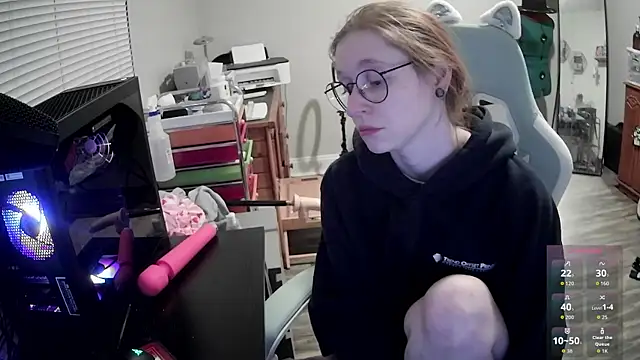 LilyFoxxx online show from February 11, 7:02 am