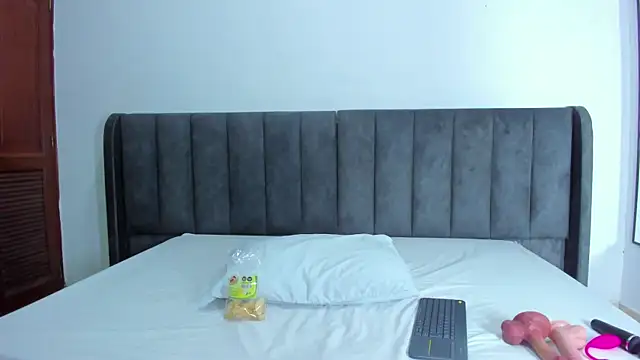 valtira nova online show from March 14, 3:37 am