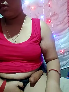 Snapshot of Super-Couple chatting on November 1, 12:12 am Super-Couple online show from November 1, 12:12 am