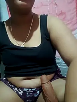 Snapshot of Super-Couple chatting on November 3, 8:48 am Super-Couple online show from November 3, 8:48 am