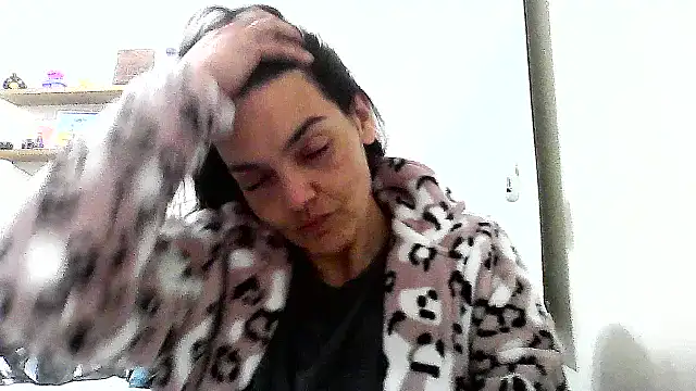 escritorasafada online show from November 18, 1:55 am