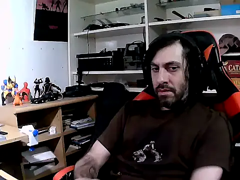 johnwood88 online show from November 13, 5:39 am