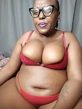 Snapshot of CHERRYYUMMY chatting on June 19, 9:24 am CHERRYYUMMY online show from June 19, 9:24 am