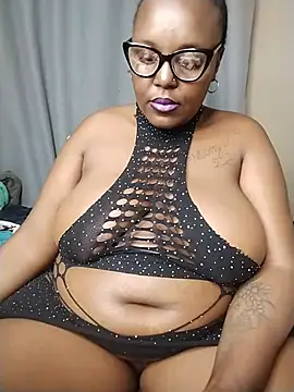 Snapshot of CHERRYYUMMY chatting on June 27, 7:19 pm CHERRYYUMMY online show from June 27, 7:19 pm