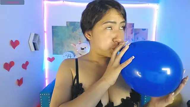 Sofi hot 4m online show from February 26, 4:35 pm