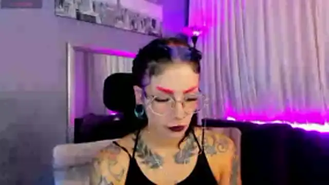 Snapshot of _mamush chatting on November 20, 9:14 pm mamush online show from November 20, 9:14 pm